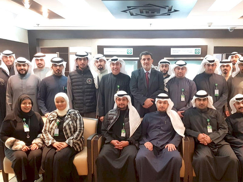 خالد السبيعي وتهاني الخميس وسط المتدربين  