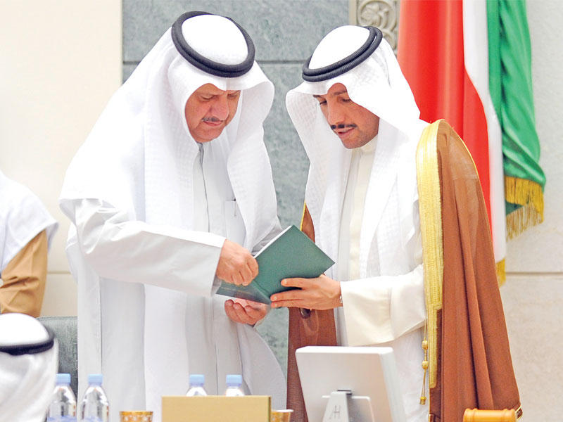 الغانم والكندري في جلسة سابقة