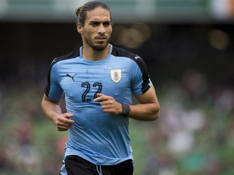 المدافع الأوروغوياني مارتن كاسيريس