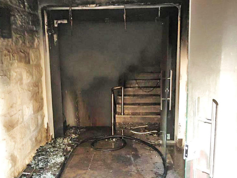 جانب من آثار الحريق