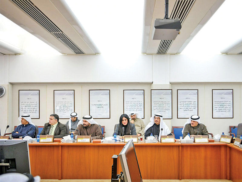 قيادات الجمارك في اجتماع لجنة الميزانيات