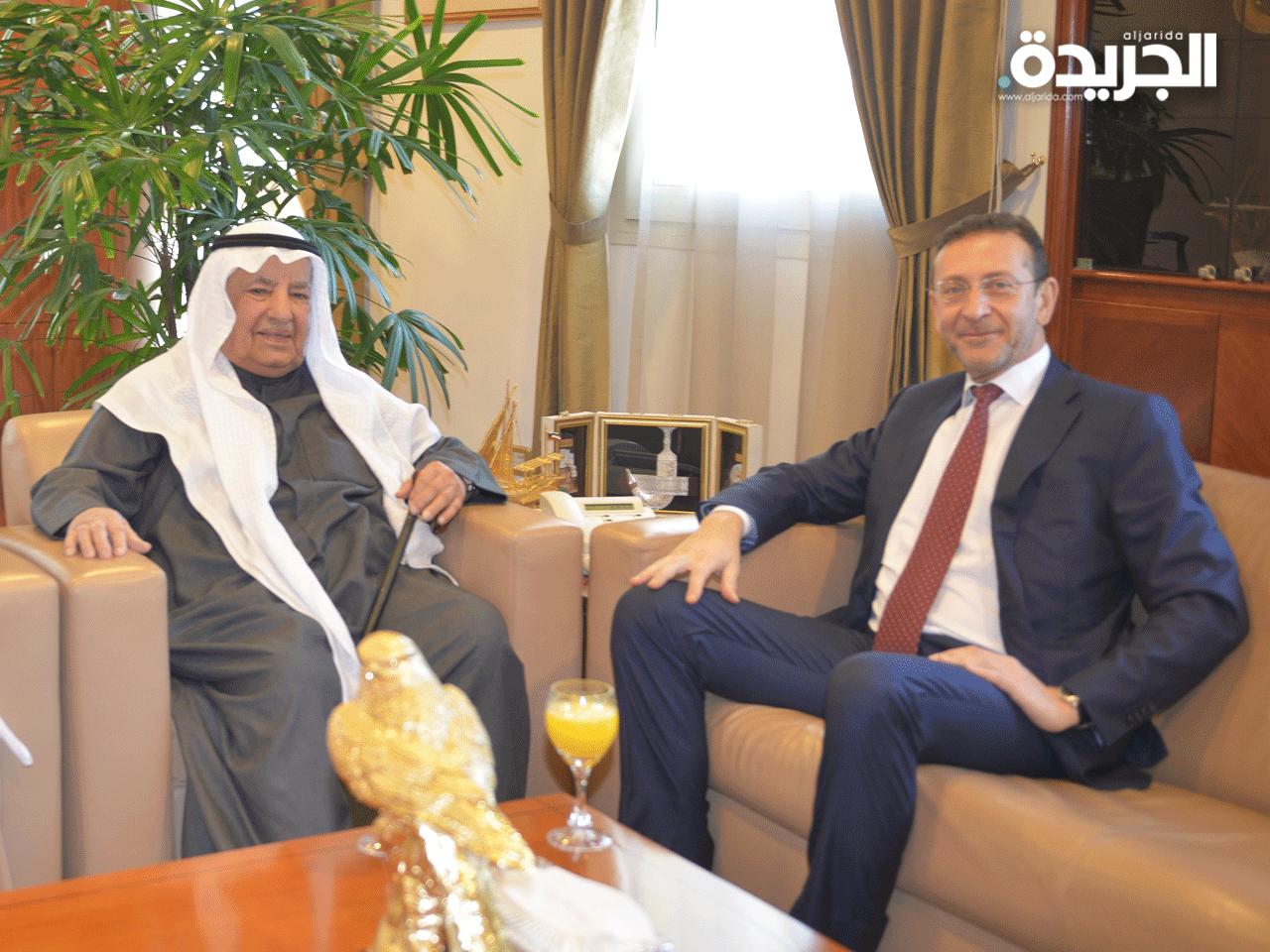 رئيس غرفة تجارة وصناعة الكويت علي الغانم استقباله السفير الإيطالي لدى البلاد غوسيبي سكوناميليو