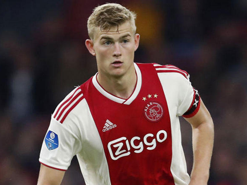 مدافع أياكس أمستردام الهولندي، ماتيس دي ليخت