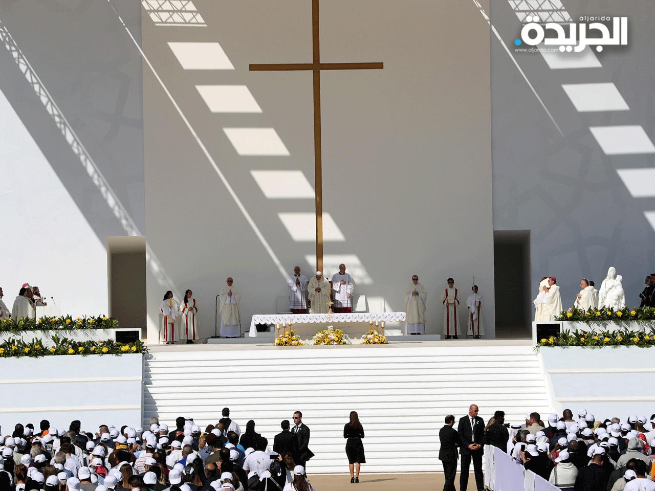 جانب من القداس - أبوظبي