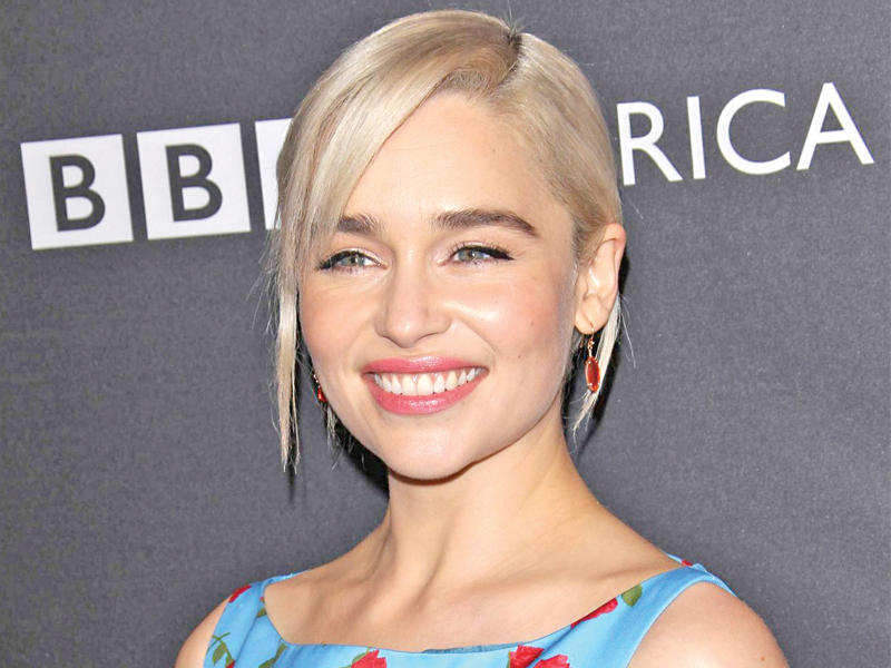 الفنانة إميليا كلارك