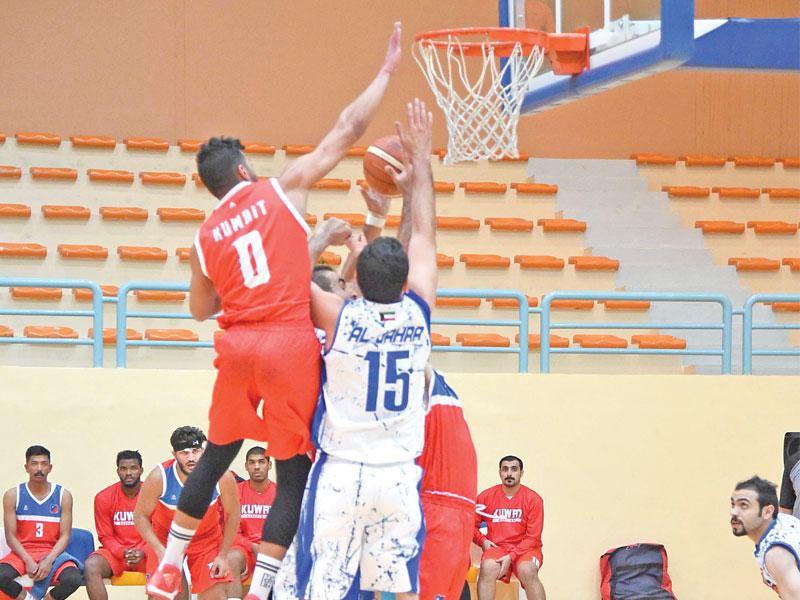 جانب من مباراة الكويت والجهراء