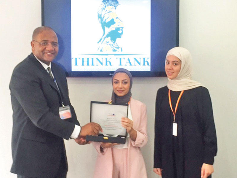 جانب من التكريم