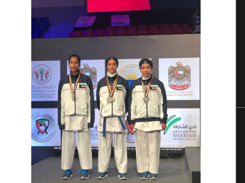 بطلات الكويت في الكراتيه على منصة التتويجn