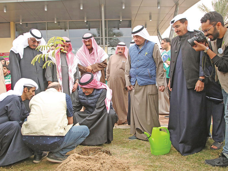 مشاركون في المبادرة