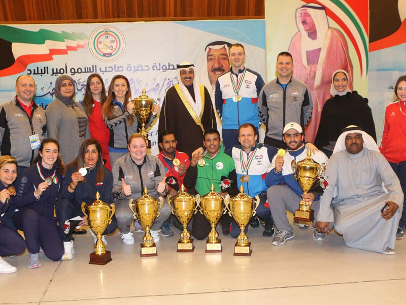 العتيبي يتوسط الفائزين في منافسات اليوم الرابع