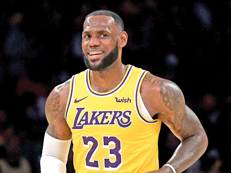 ليبرون جيمس