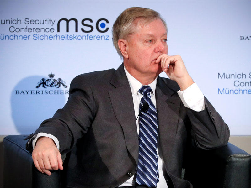 السناتور الجمهوري في ولاية كارولينا الجنوبية ليندسي غراهام يحضر مؤتمر الأمن في ميونيخ