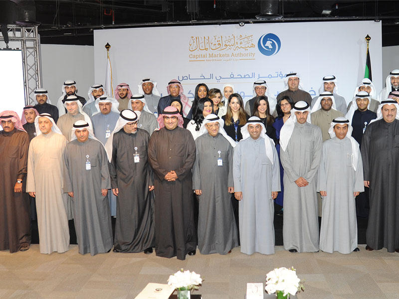 صورة جماعية خلال المؤتمر الصحافي أمس (تصوير عوض التعمري)