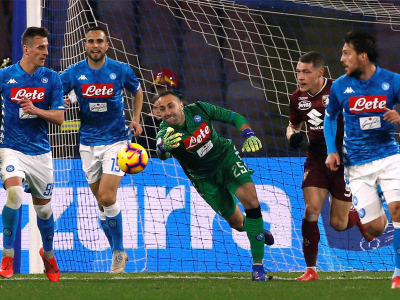 جانب من مباراة نابولي وتورينو