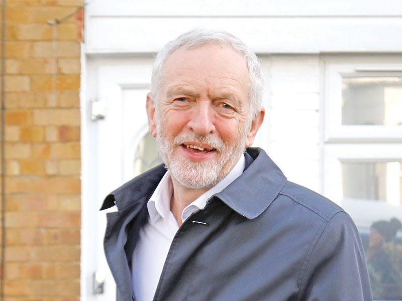 زعيم الحزب جيريمي كوربين