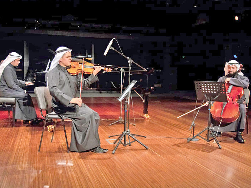 ثلاثي العزف أبوعوف ودرومينسكي والبحيري