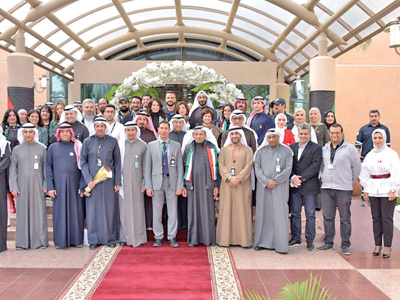 مشاركون في الاحتفال