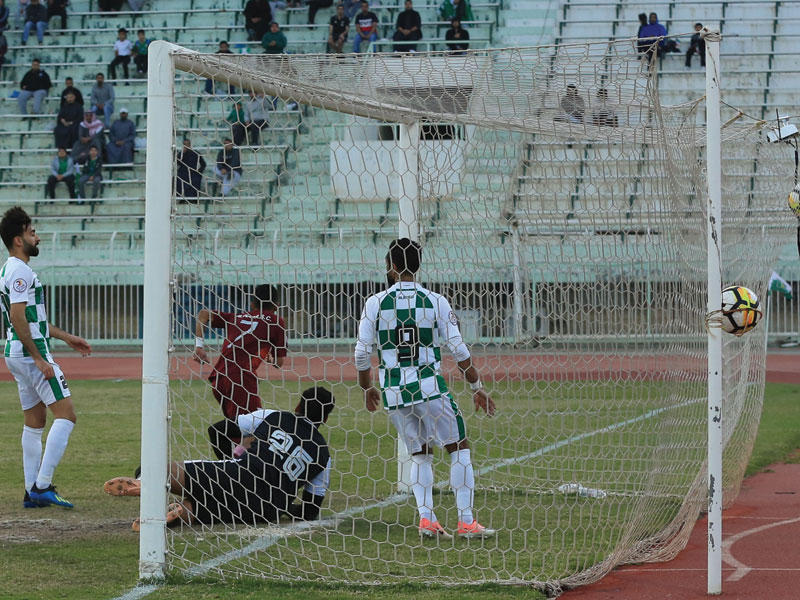 كرة طلال العجمي تسكن شباك القناعي