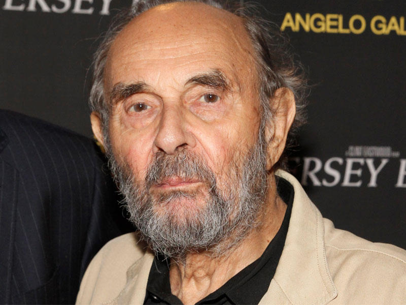 المخرج الأميركي ستانلي دونن