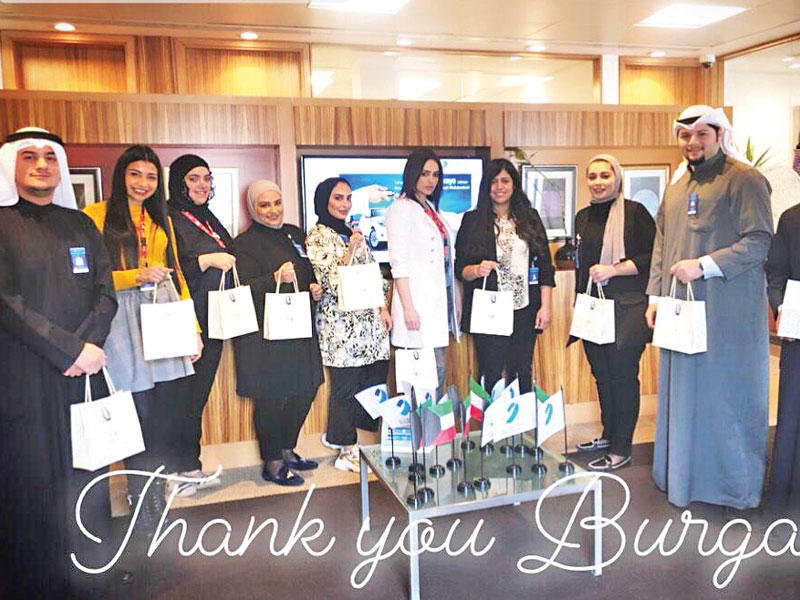 موظفو «برقان» اثناء الاحتفال