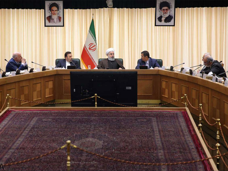 روحاني متحدثاً خلال اجتماع في طهران أمس (إرنا)n