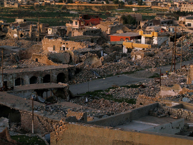 منازل مدمرة بعد حدوث اشتباكات في سنجار ، العراق