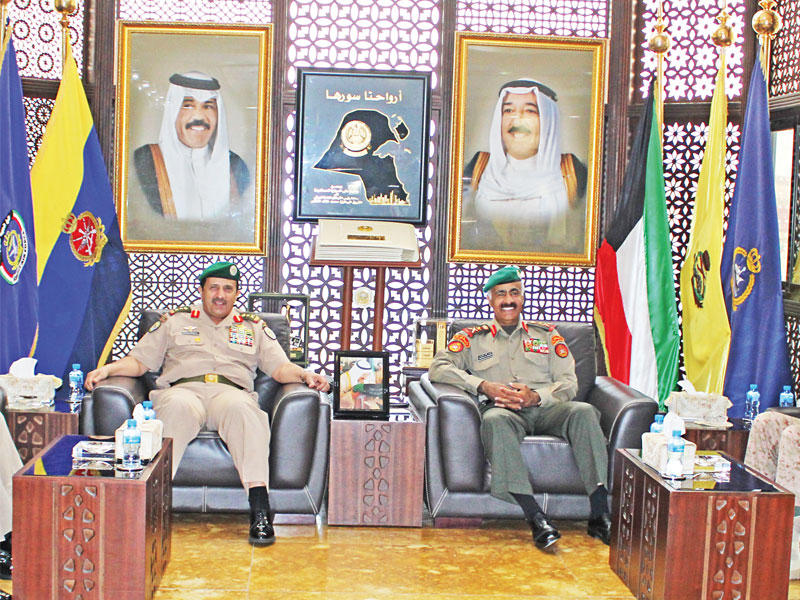 رئيس الأركان العامة للجيش الفريق الركن محمد الخضر