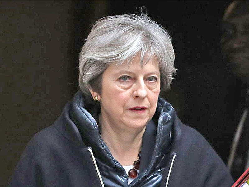  رئيسة الوزراء البريطانية تيريزا ماي