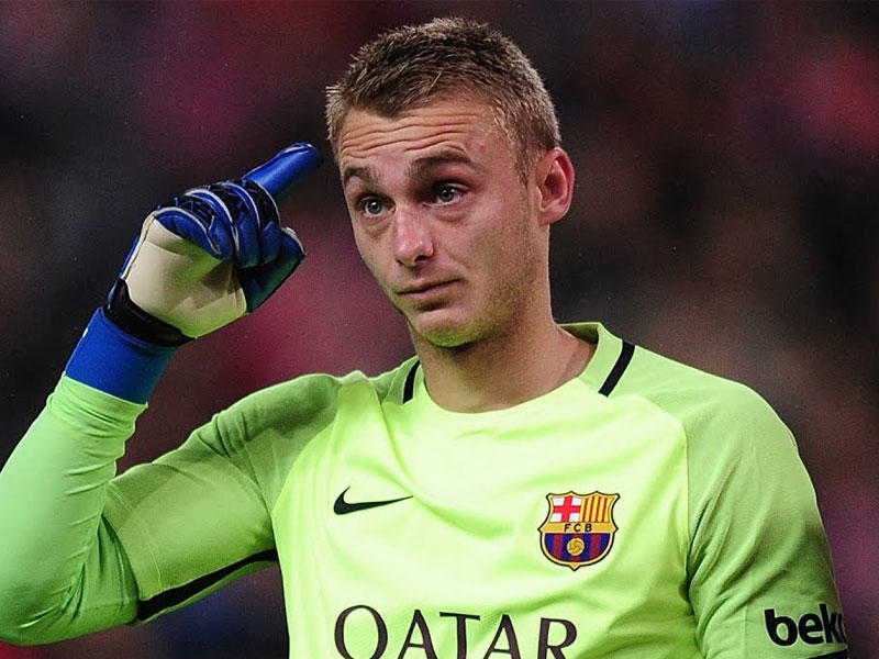 حارس برشلونة ياسبر سيليسين