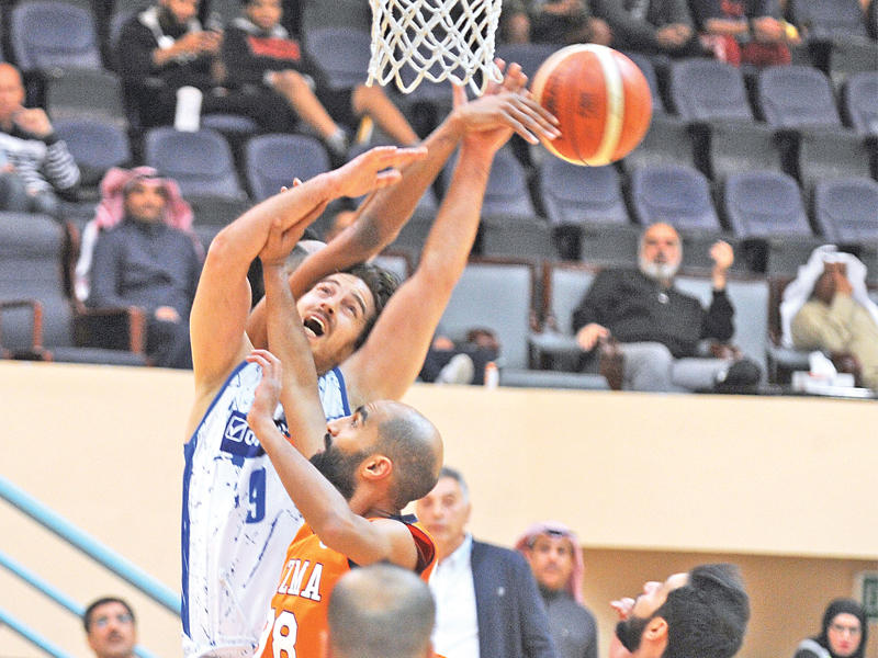 جانب من مباراة الجهراء وكاظمة