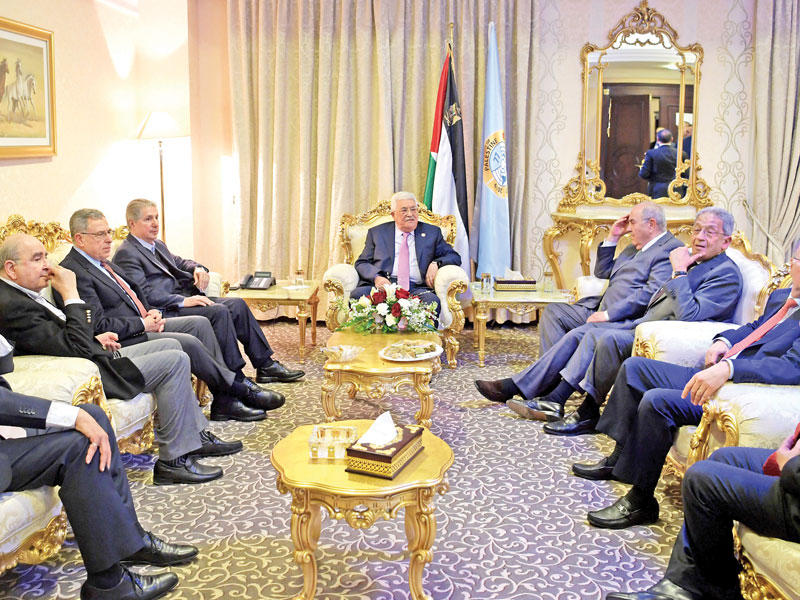 عباس مستقبلاً وفد المجلس  (دالاتي ونهرا)