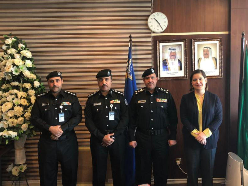 القائمة بأعمال السفارة اللبنانية ومسؤولو «شؤون الإقامة»