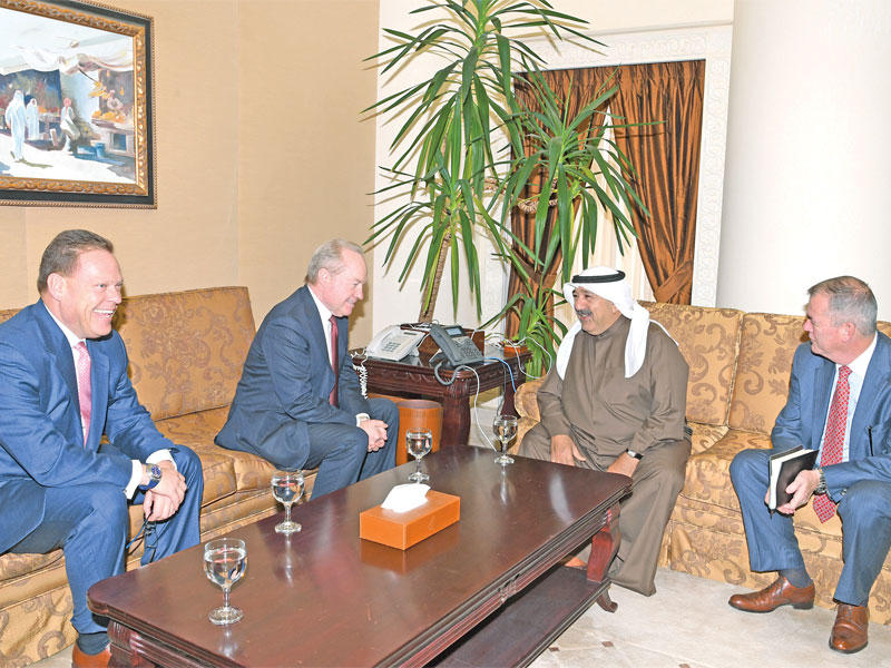 النائب الأول مستقبلاً وفد «رايثون» أمس