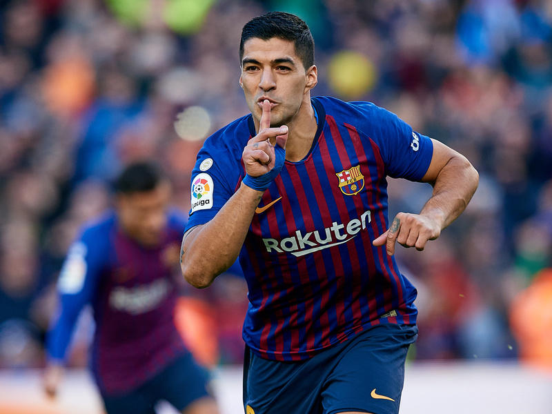 اللاعب الأوروغواياني لويس سواريز، مهاجم برشلونة الإسباني،