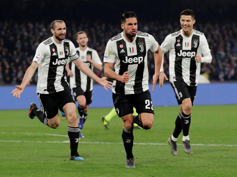 لاعبو يوفنتوس خلال المباراة الماضيه أمام نابولي