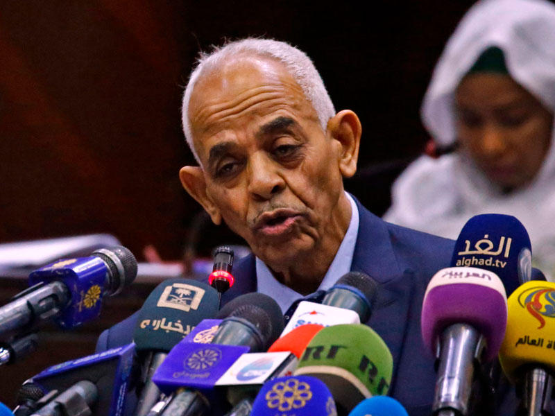 وزير العدل متحدثاً أمام البرلمان أمس الأول     (أ ف ب)