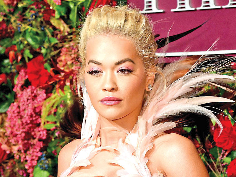 المغنية العالمية ريتا أورا