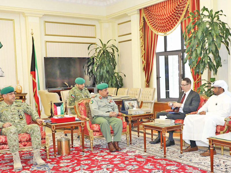 الرفاعي خلال لقائه مسؤول «الناتو»