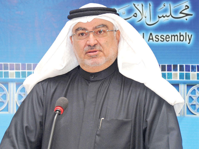 رئيس لجنة تنمية الموارد البشرية النائب خليل الصالح