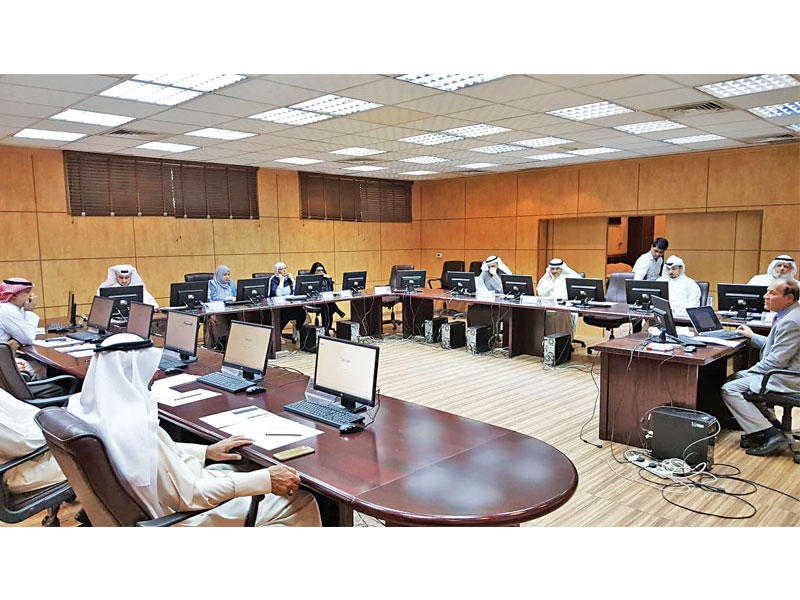 جانب من الدورة