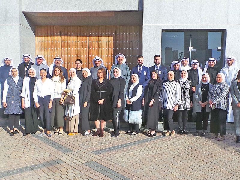 مجموعة من المتدربين