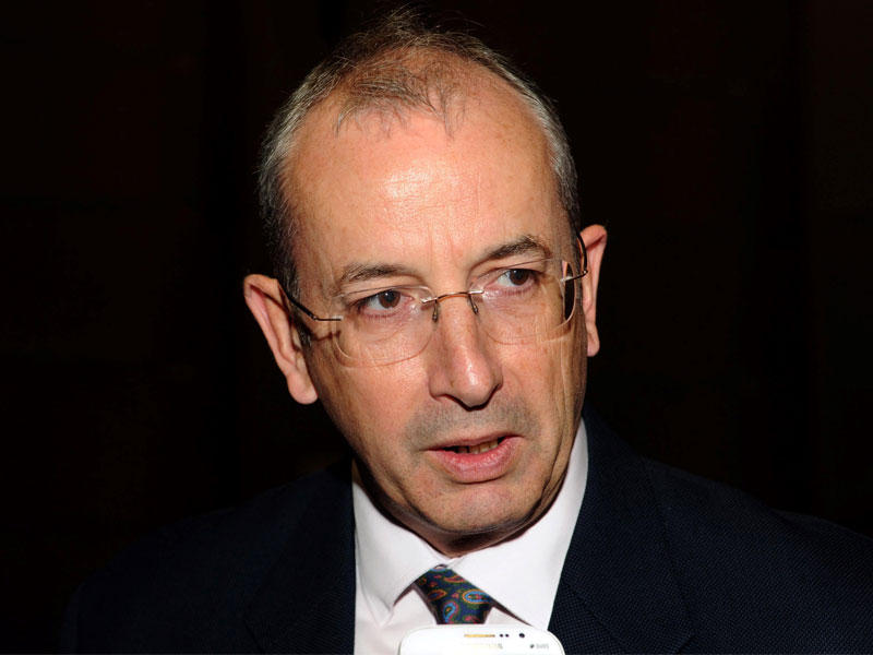 سفير المملكة المتحدة لدى الكويت مايكل دافنبورت