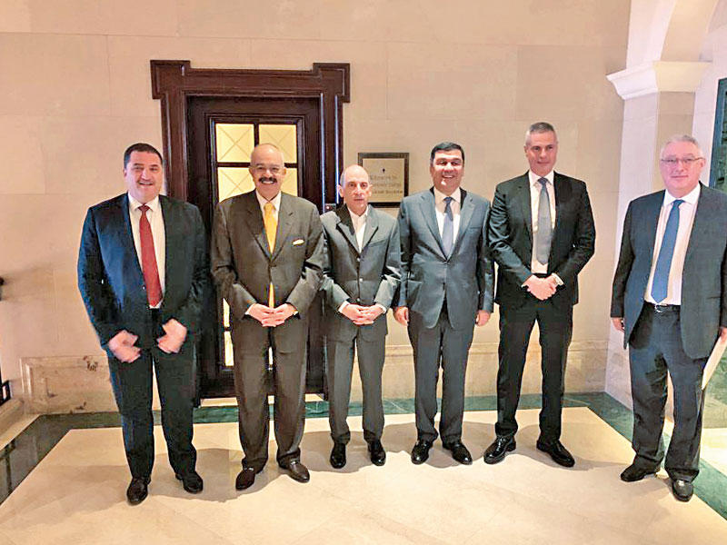 عبدالوهاب تفاحة وأحمد عادل ومحمد الحوت وأكبر الباكر ويوسف الجاسم وإلياس مناقبيn