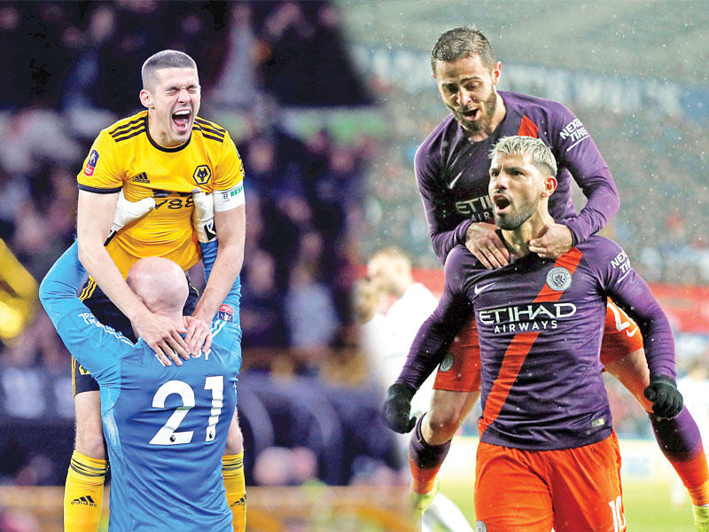 أغويرو نجم السيتي يحتفل بعد إحراز الهدف الثالث و فرحة لاعبي ولفرهامبتون بعد الفوز على مان يونايتد