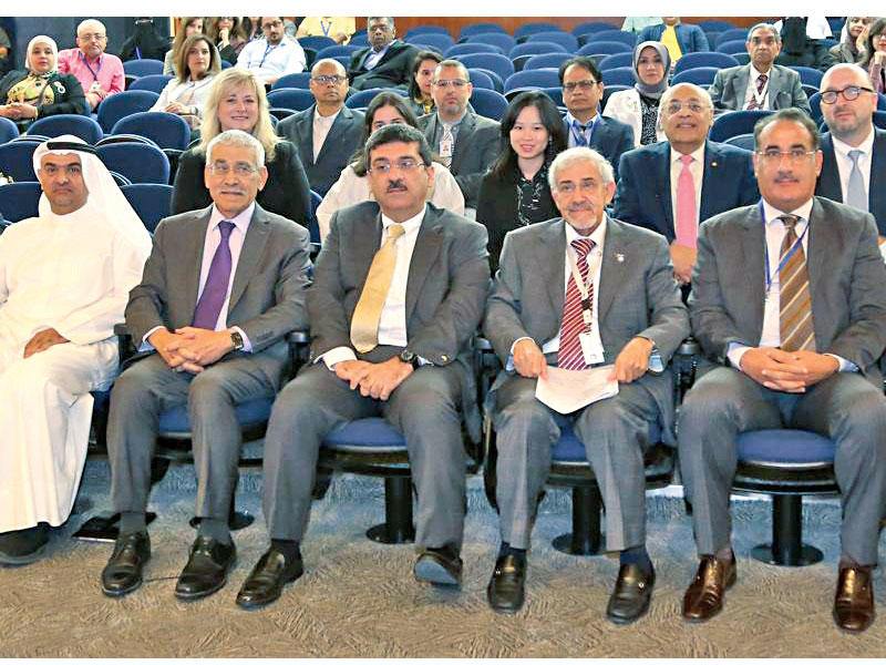 الساير ورضا وشهاب الدين والدويري في مقدمة الحضور 