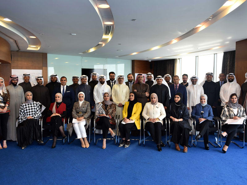 التويجري والمحري والحسينان مع المتدربينn