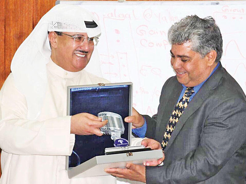 المبارك مكرما فتح الله في ختام الدورة