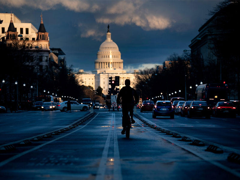 الكابيتول كما بدا أمس الأول  (أ ف ب )