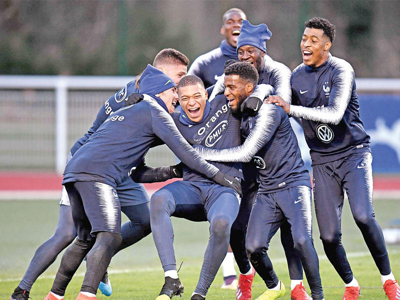 لاعبو المنتخب الفرنسي خلال تدريبات سابقة