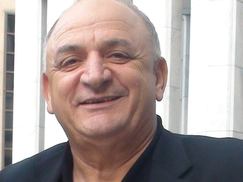 الملياردير الإسرائيلي يتسحاق تشوفا